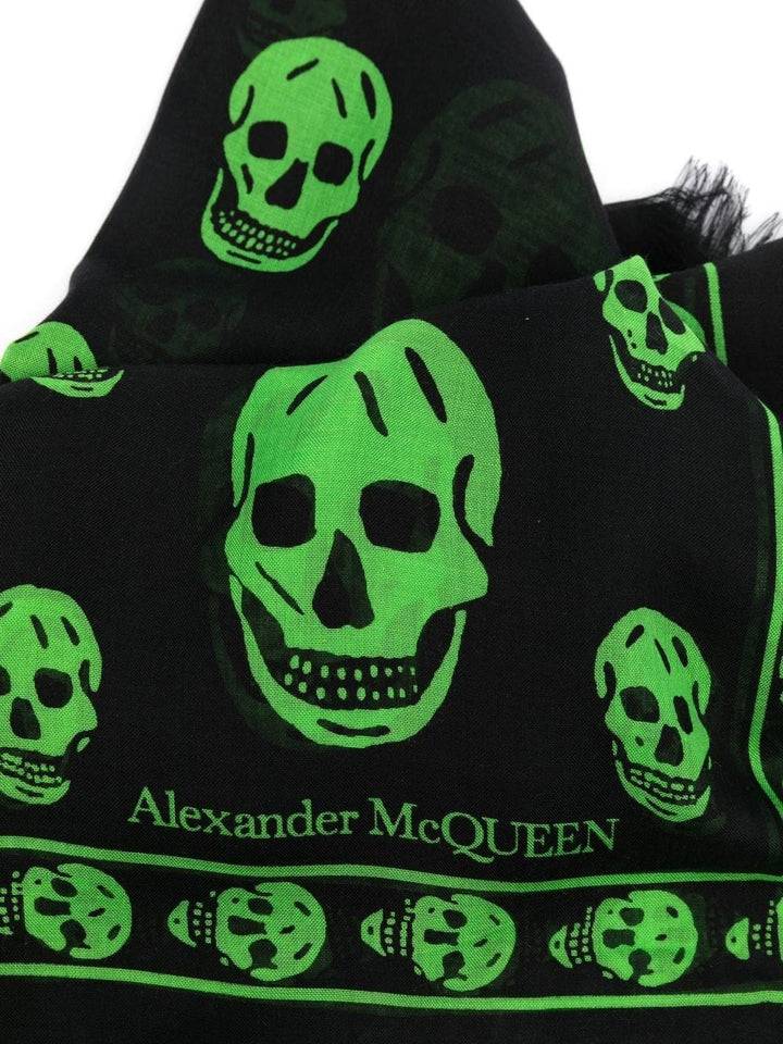 Alexander Mcqueen Scarves Hats & Gloves UNI Alexander McQueen Scarfs Black Alexander McQueen Scarfs Black Brand